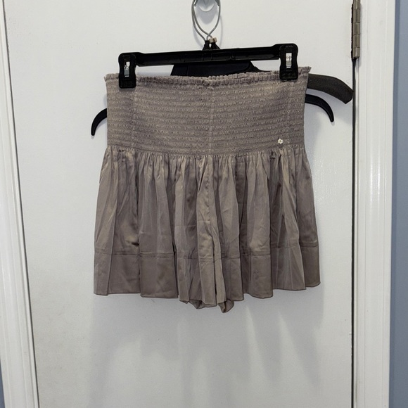 NATURAL LIFE Pants - Natural Life  Pleated Mini Skort NWT size medium